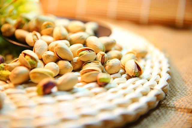 Can Cats Eat Pistachios