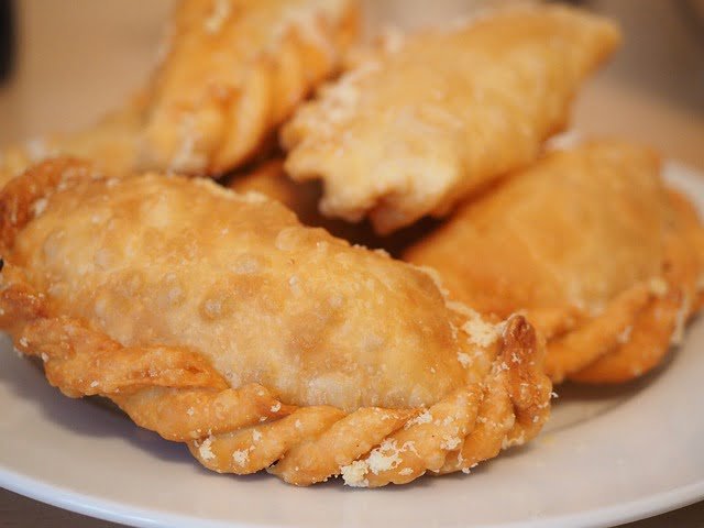 How to Reheat Fried Empanadas